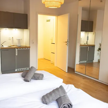 Holideis Koeln Center Studio-Apartment Zewnętrze zdjęcie